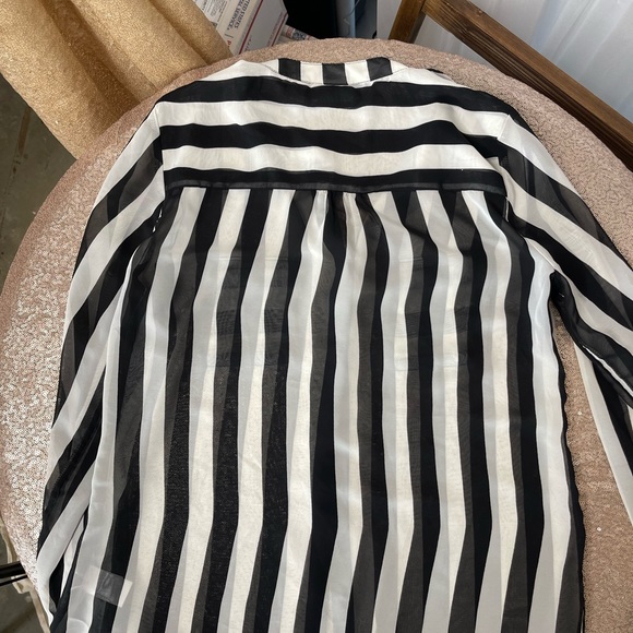 *CLEARANCE* BISOU BISOU black and white stripe sheer blouse - Picture 6 of 10